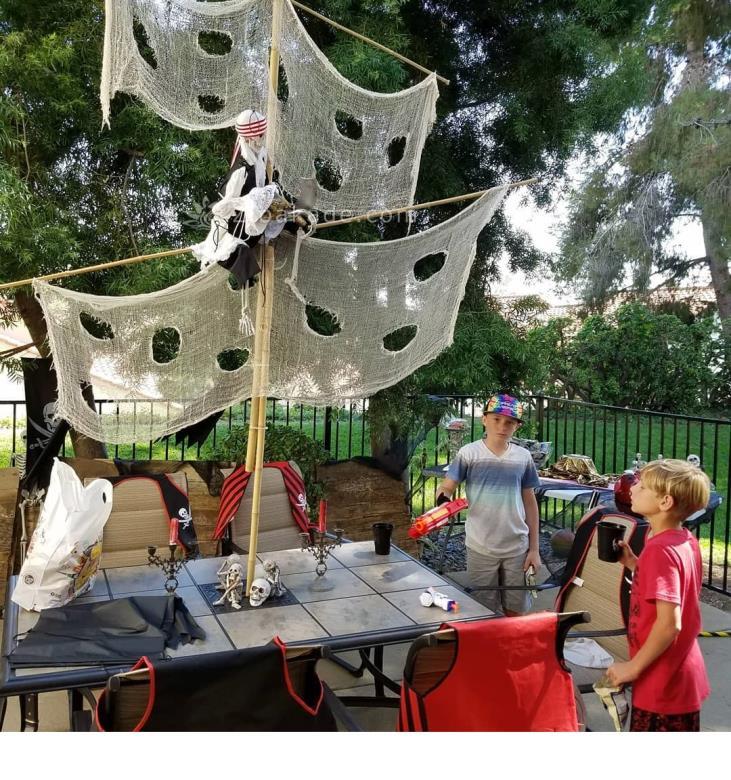 تم تولد دزدان دریایی - Pirates